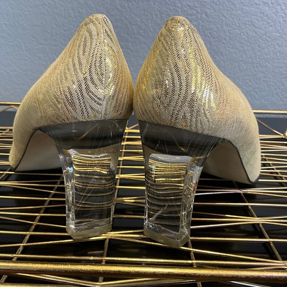 J.Renee Shoes - Vintage J. Renee Bridal Cinderella Metallic Gold Zebra Acrylic High Heels 10M